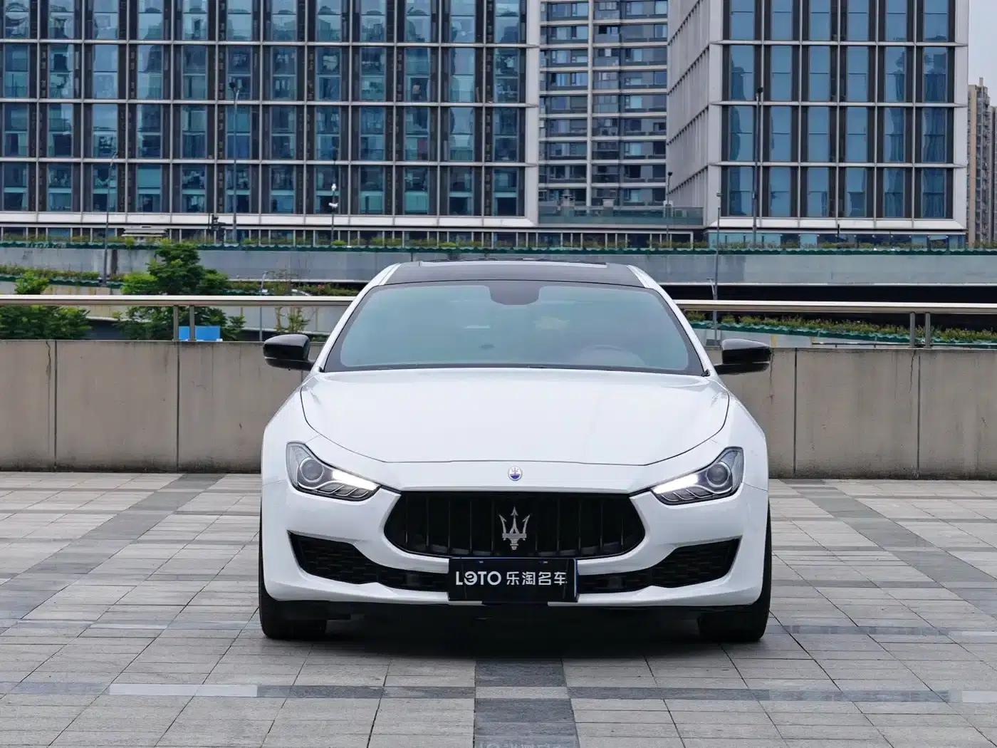 2020 Ghibli 3.0T Standard Edition — миниатюра 2