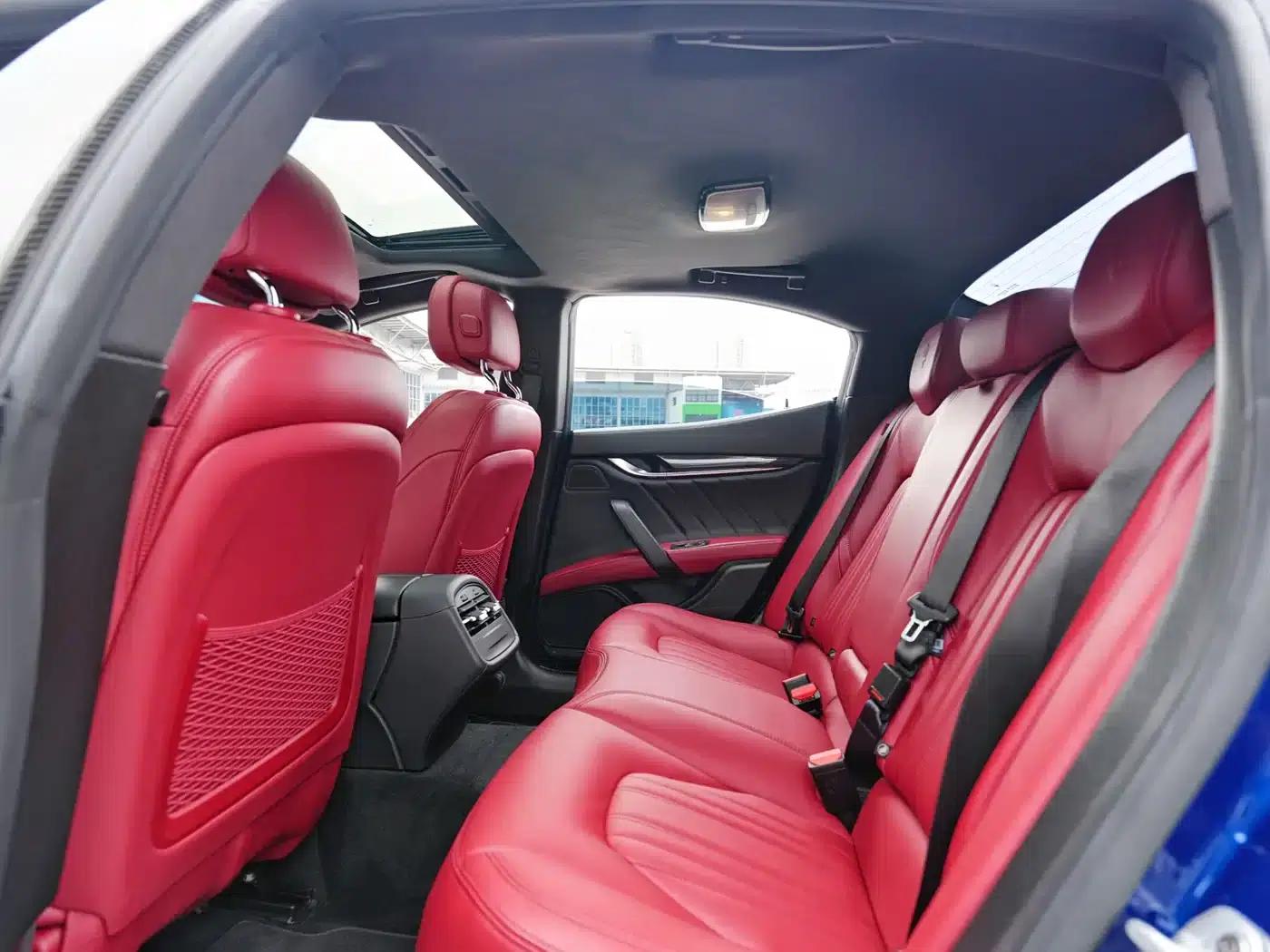 2020 Ghibli 3.0T Standard Edition — миниатюра 13