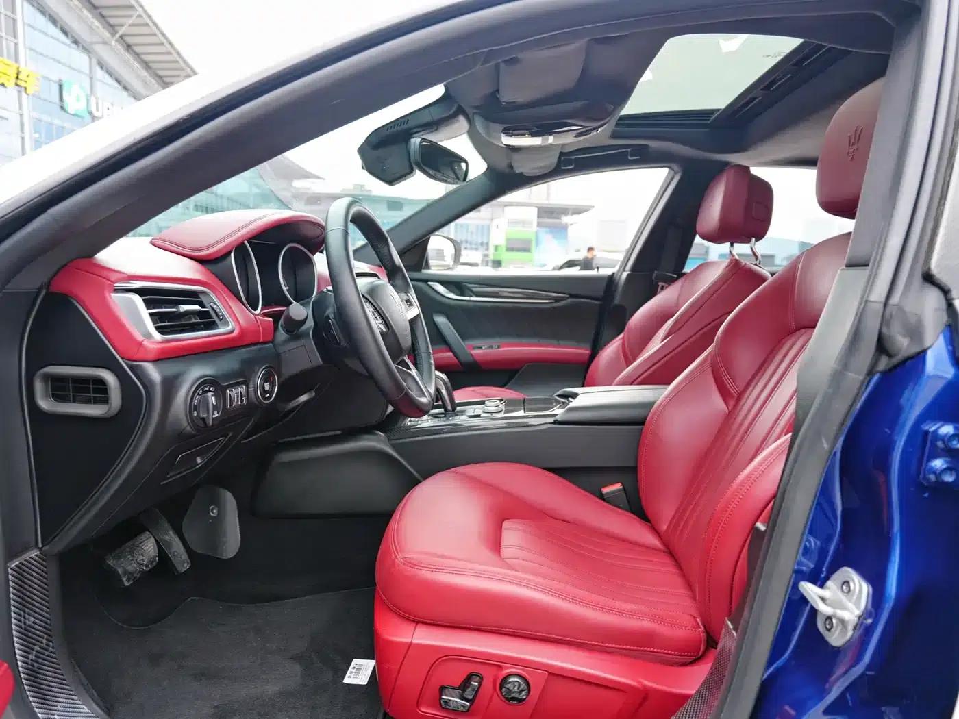 2020 Ghibli 3.0T Standard Edition — миниатюра 7