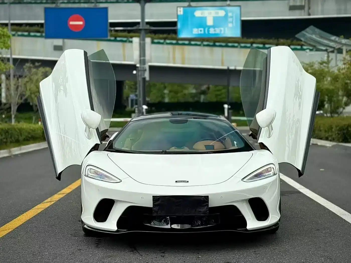 McLaren GT 2022 4.0T Standard Edition — миниатюра 1