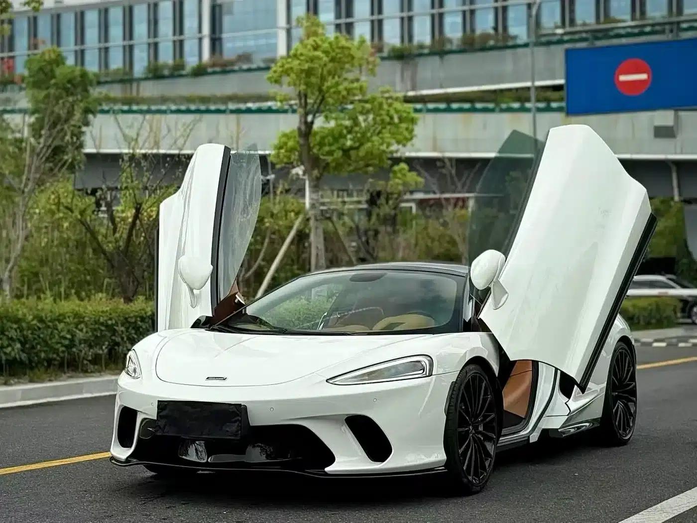McLaren GT 2022 4.0T Standard Edition — миниатюра 2