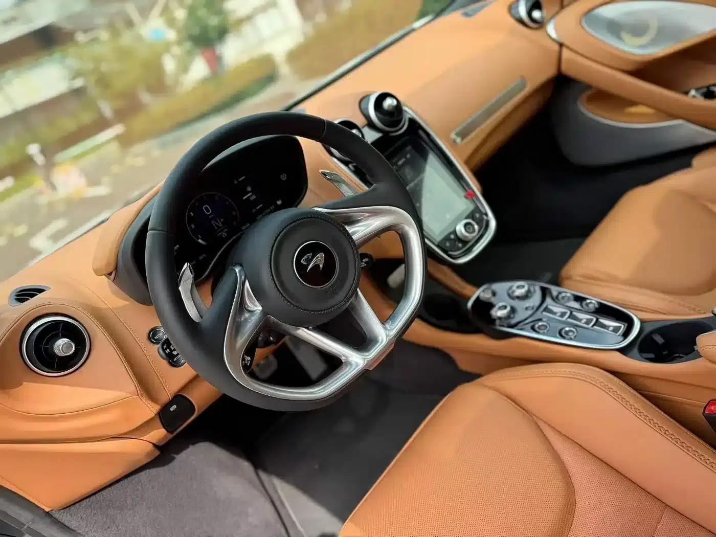 McLaren GT 2022 4.0T Standard Edition — миниатюра 4