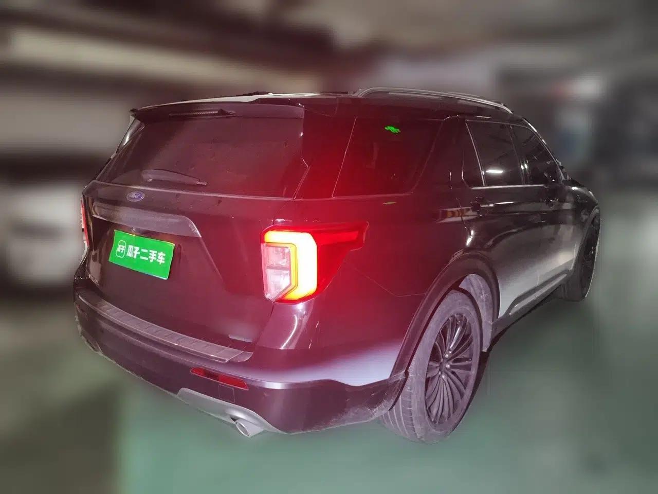 Ford Explorer 2020 EcoBoost 285 4x4 Titanium Edition 7-Seater — миниатюра 6