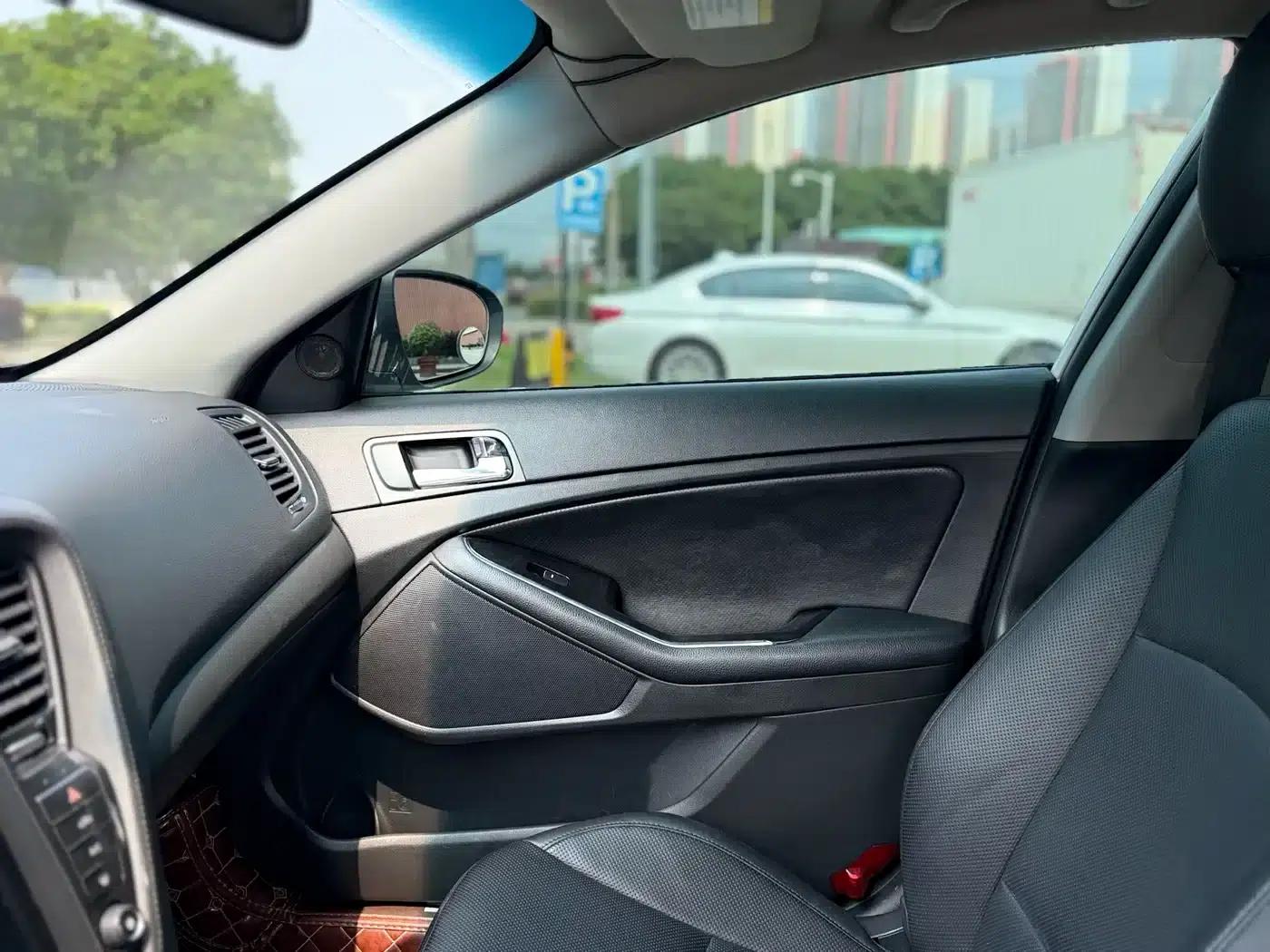 Kia K5 2014 2.0L Automatic Luxury — миниатюра 14
