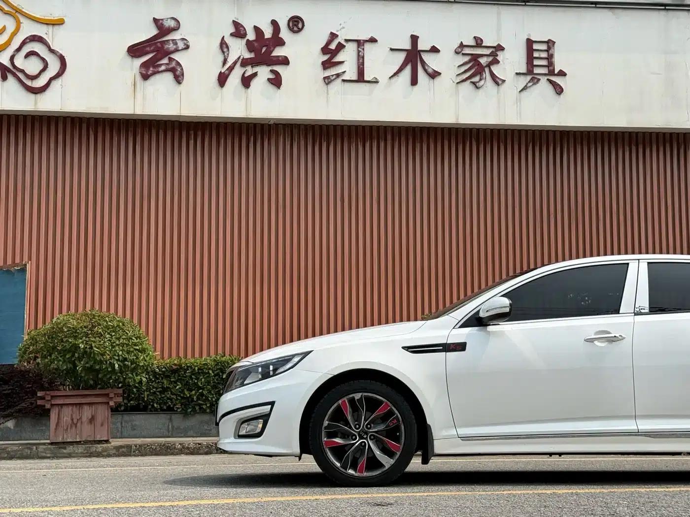 Kia K5 2014 2.0L Automatic Luxury — миниатюра 3