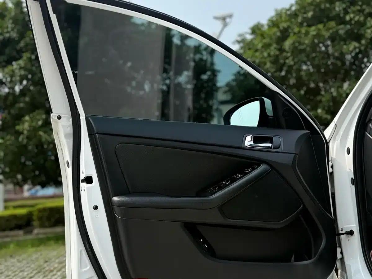 Kia K5 2014 2.0L Automatic Luxury — миниатюра 10