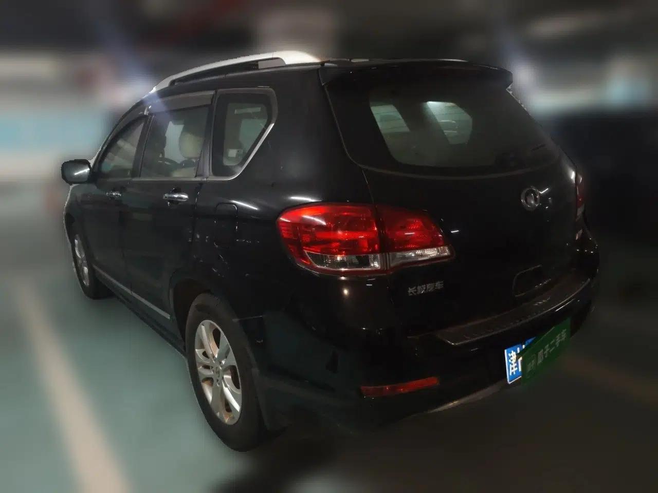 Haval H6 2012 2.4L Automatic Two-Wheel Drive Prestige Version — миниатюра 4