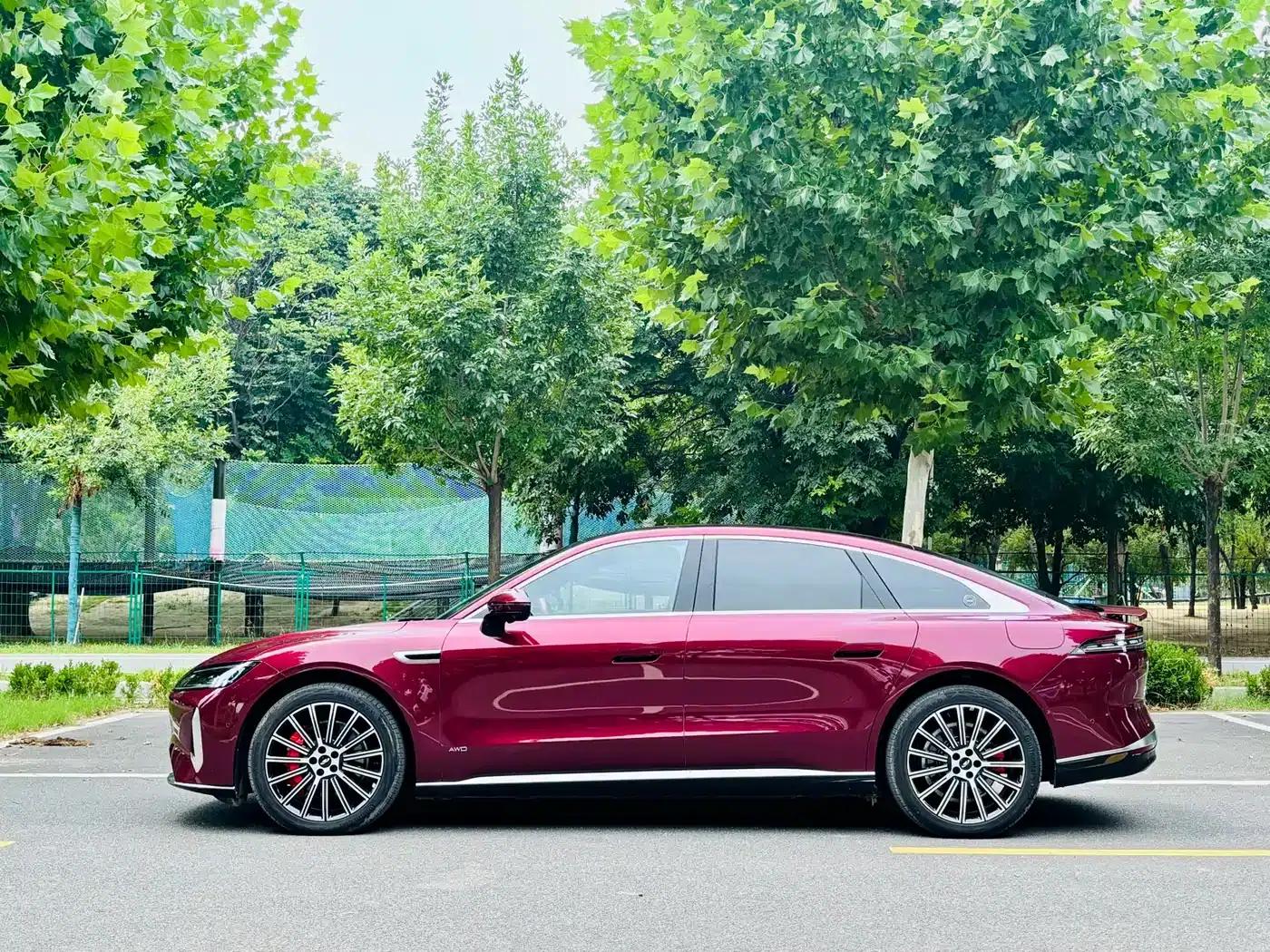Fengyun A9L 2025 All-Wheel Drive High-Performance Peak Edition — миниатюра 3