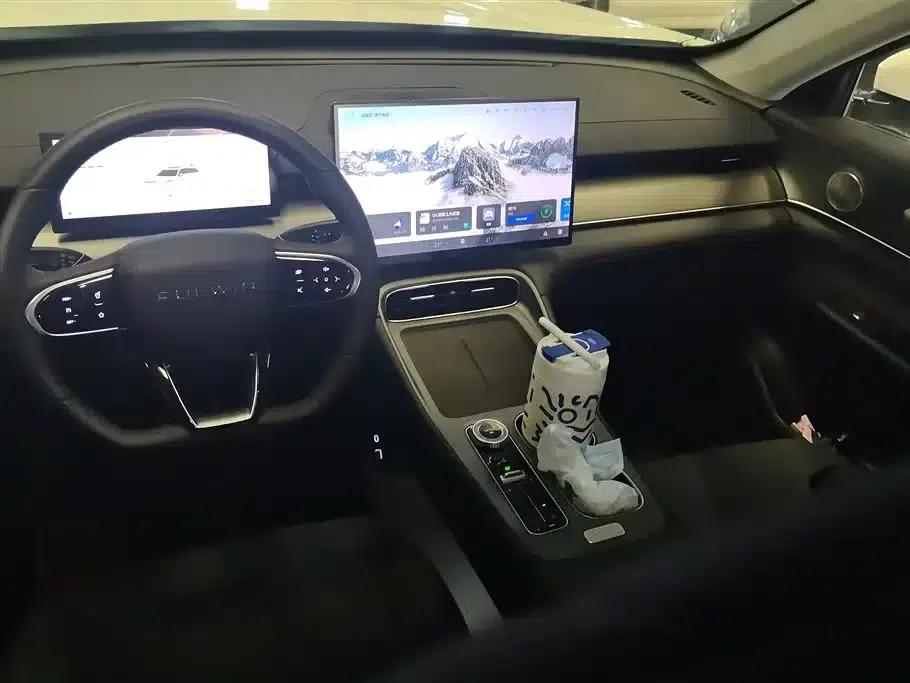 Fengyun T8 2025 1.5T 130km Comfort Edition 5-seater — миниатюра 12