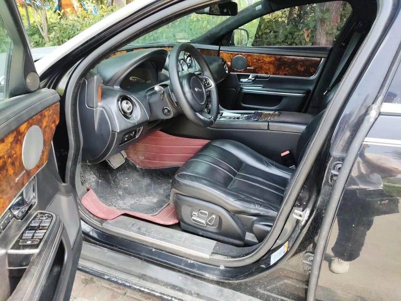 Jaguar XJ 2012 XJL 3.0 Panoramic Business Edition — миниатюра 16