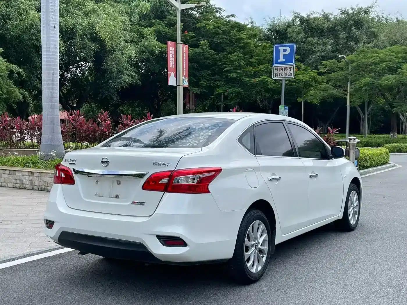 Nissan Sylphy 2021 Classic 1.6XL CVT Luxury Edition — миниатюра 9