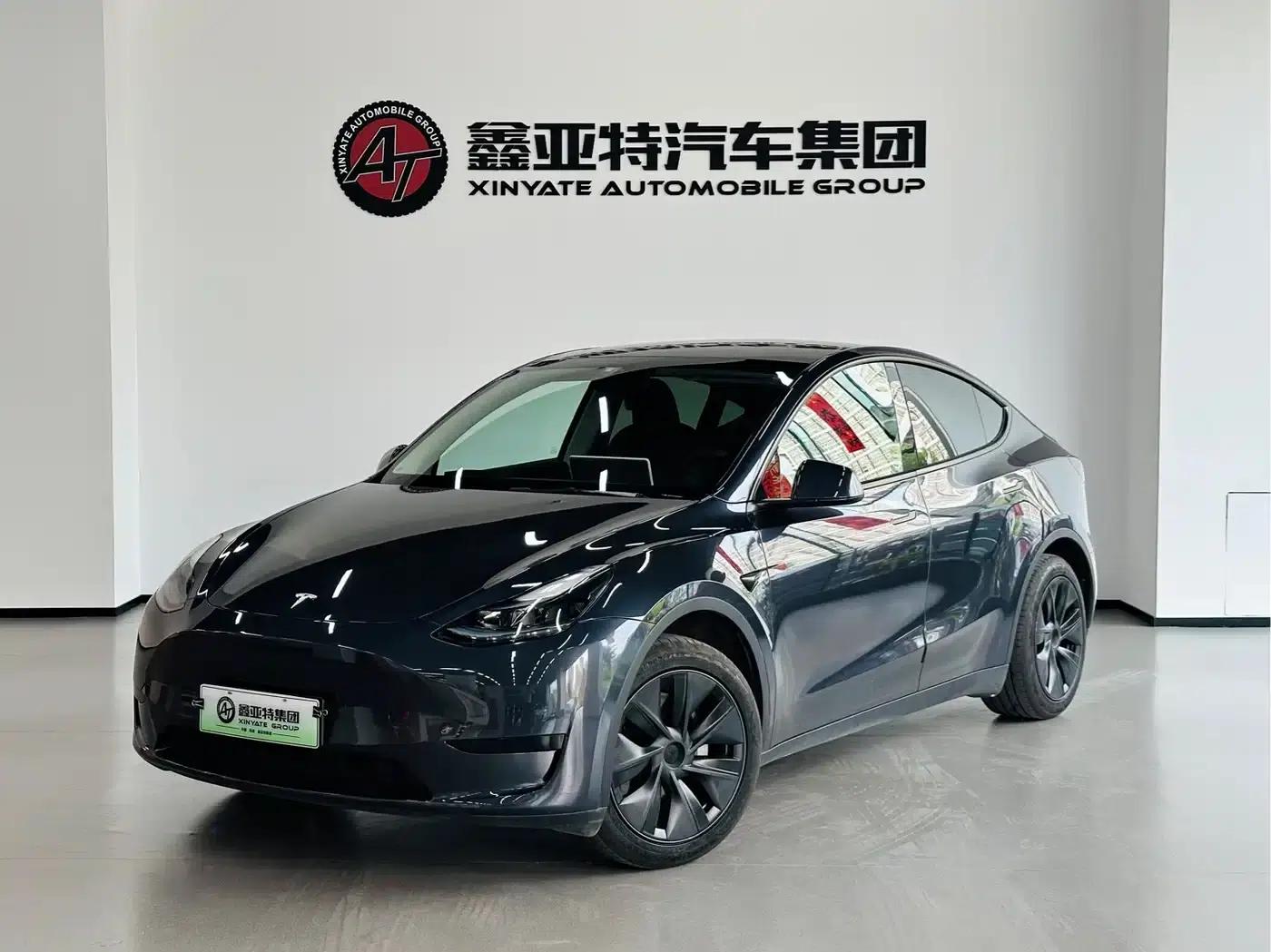 Model Y 2024 Rear-Wheel Drive — миниатюра 2