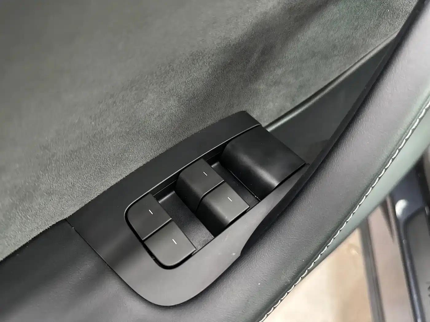 Model Y 2024 Rear-Wheel Drive — миниатюра 6