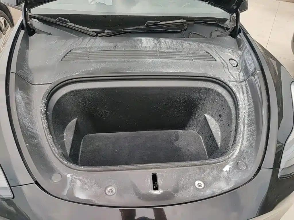 Model Y 2021 Standard Range Rear-Wheel Drive — миниатюра 20