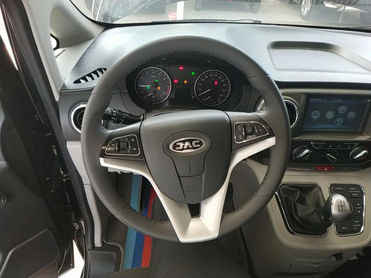 JAC Refine M3 2022 1.8L 7-seat Standard Edition — миниатюра 18