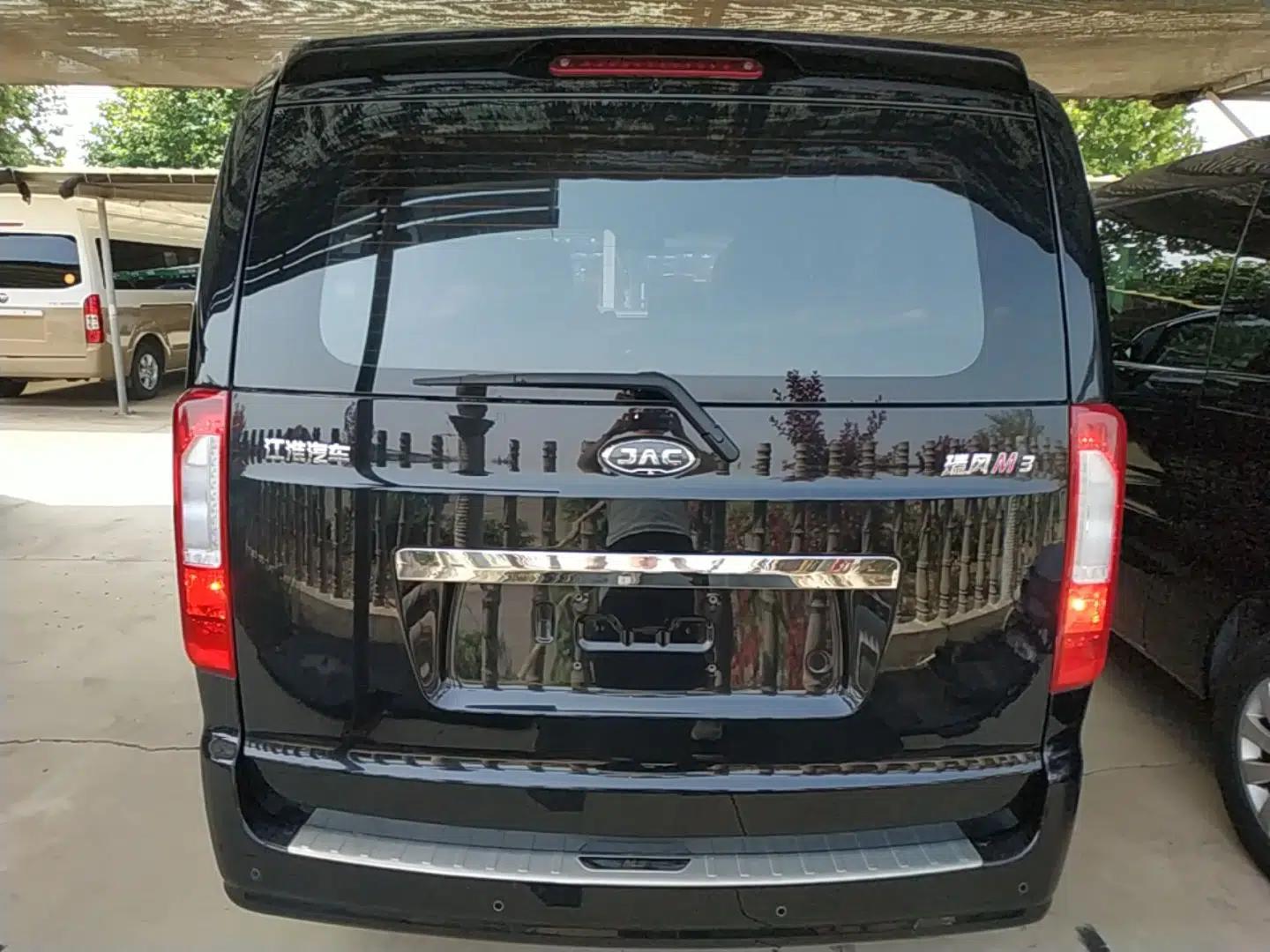 JAC Refine M3 2022 1.8L 7-seat Standard Edition — миниатюра 5