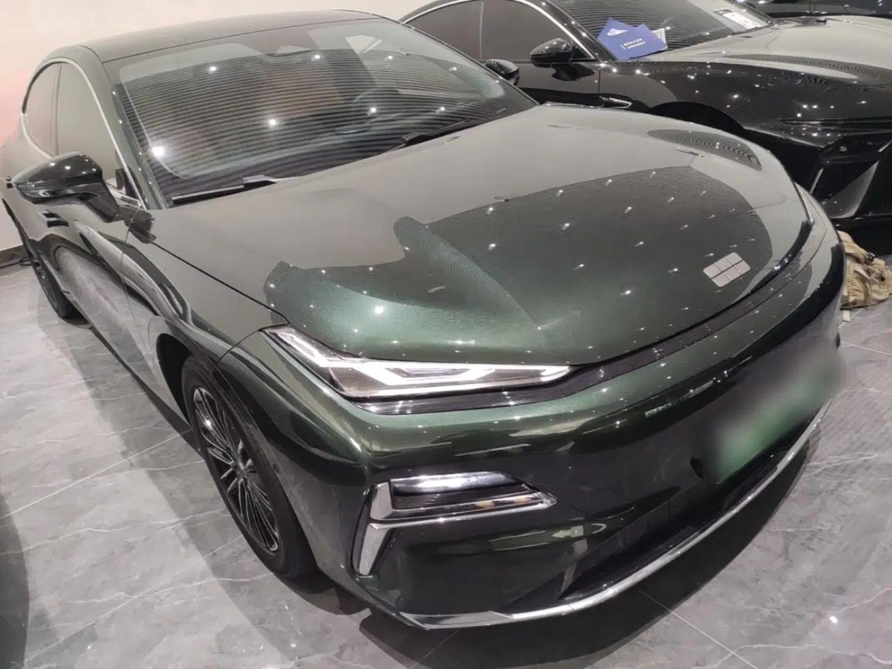Geely Galaxy 8 2025 130km EM-i Deluxe Edition — миниатюра 3