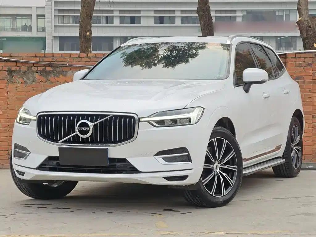 2020 Volvo XC60 T5 AWD Inscription Luxury Edition — миниатюра 1