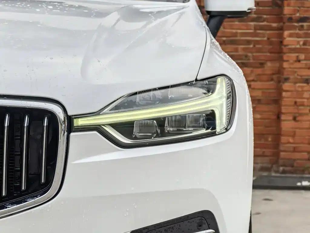 2020 Volvo XC60 T5 AWD Inscription Luxury Edition — миниатюра 19