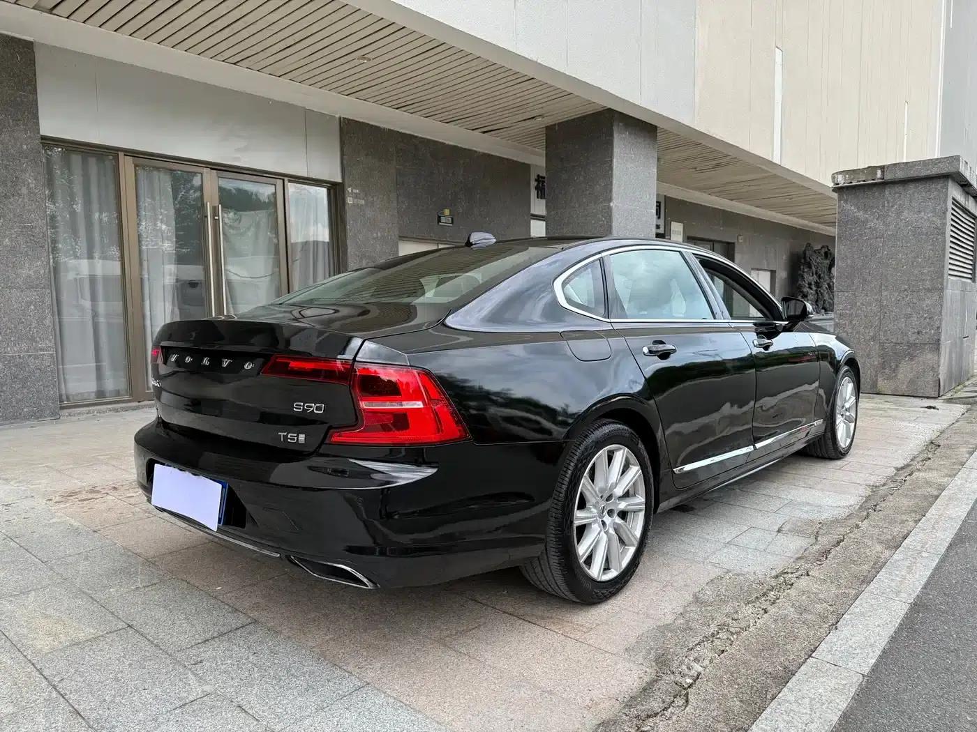 2020 Volvo S90 T5 Inscription Luxury Edition — миниатюра 8
