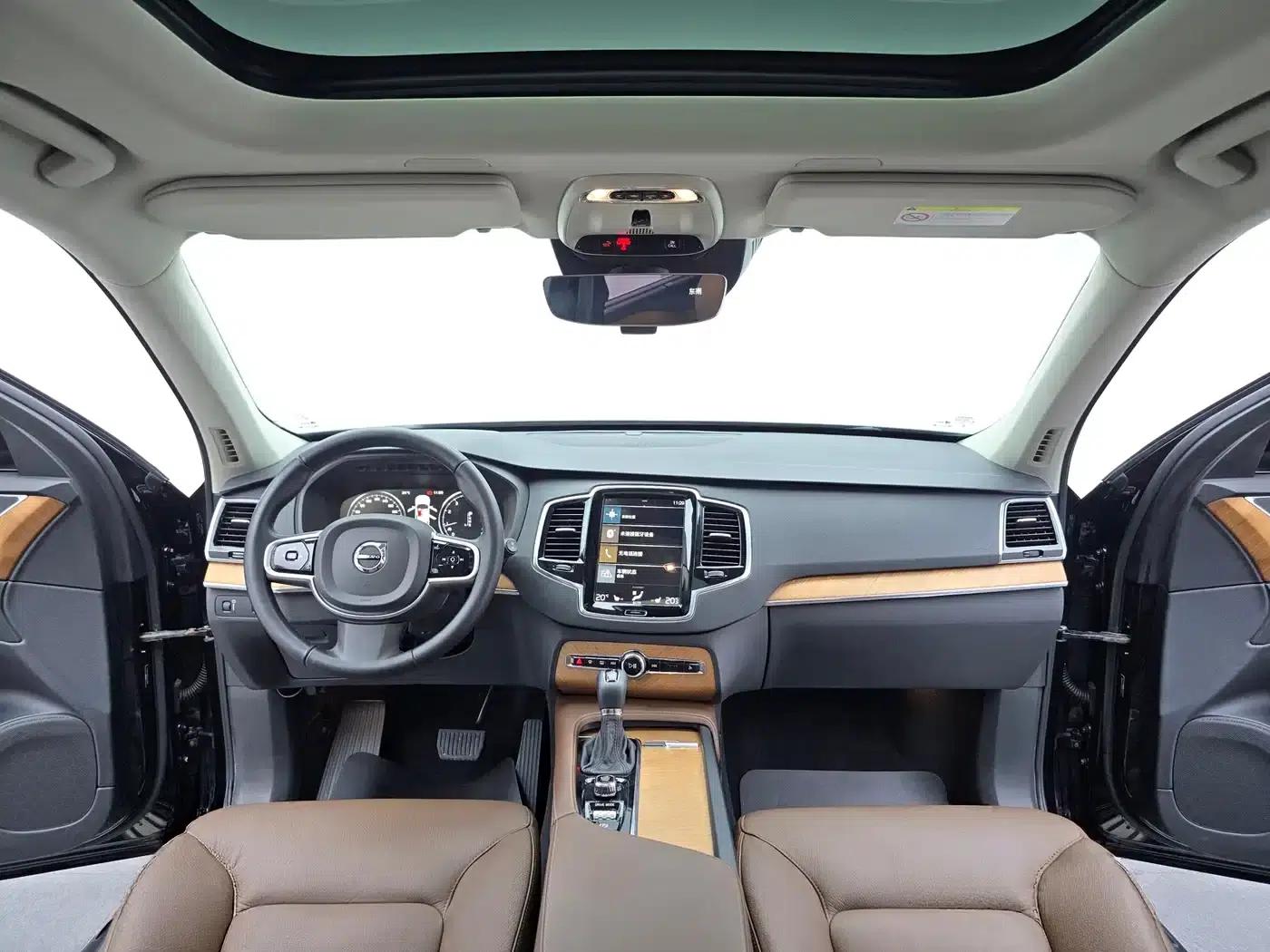 2020 Volvo XC90 T6 Inscription Luxury Edition 7-seater — миниатюра 16