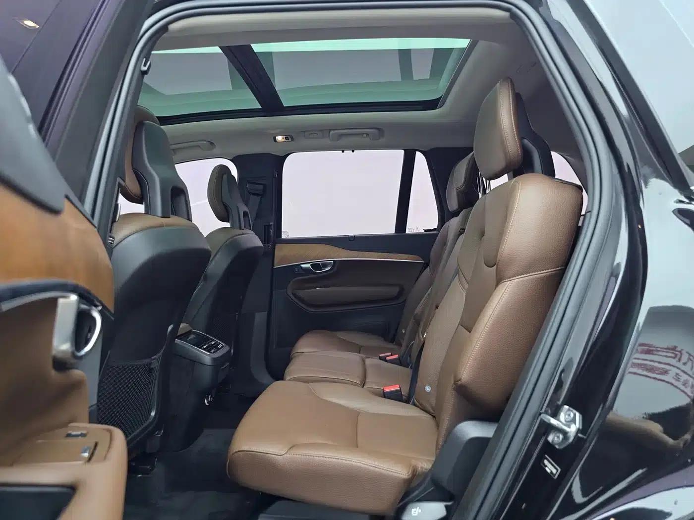 2020 Volvo XC90 T6 Inscription Luxury Edition 7-seater — миниатюра 18