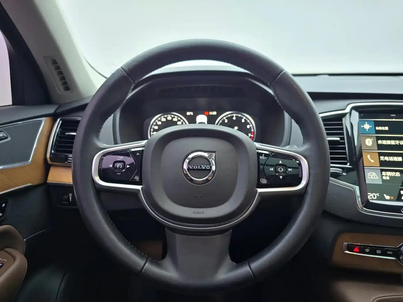 2020 Volvo XC90 T6 Inscription Luxury Edition 7-seater — миниатюра 21