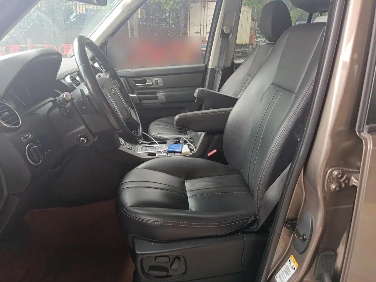 Land Rover Discovery 2015 3.0 SC V6 HSE — миниатюра 15