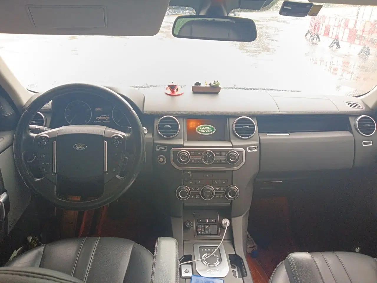 Land Rover Discovery 2015 3.0 SC V6 HSE — миниатюра 9