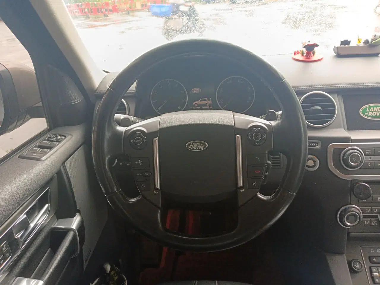 Land Rover Discovery 2015 3.0 SC V6 HSE — миниатюра 10