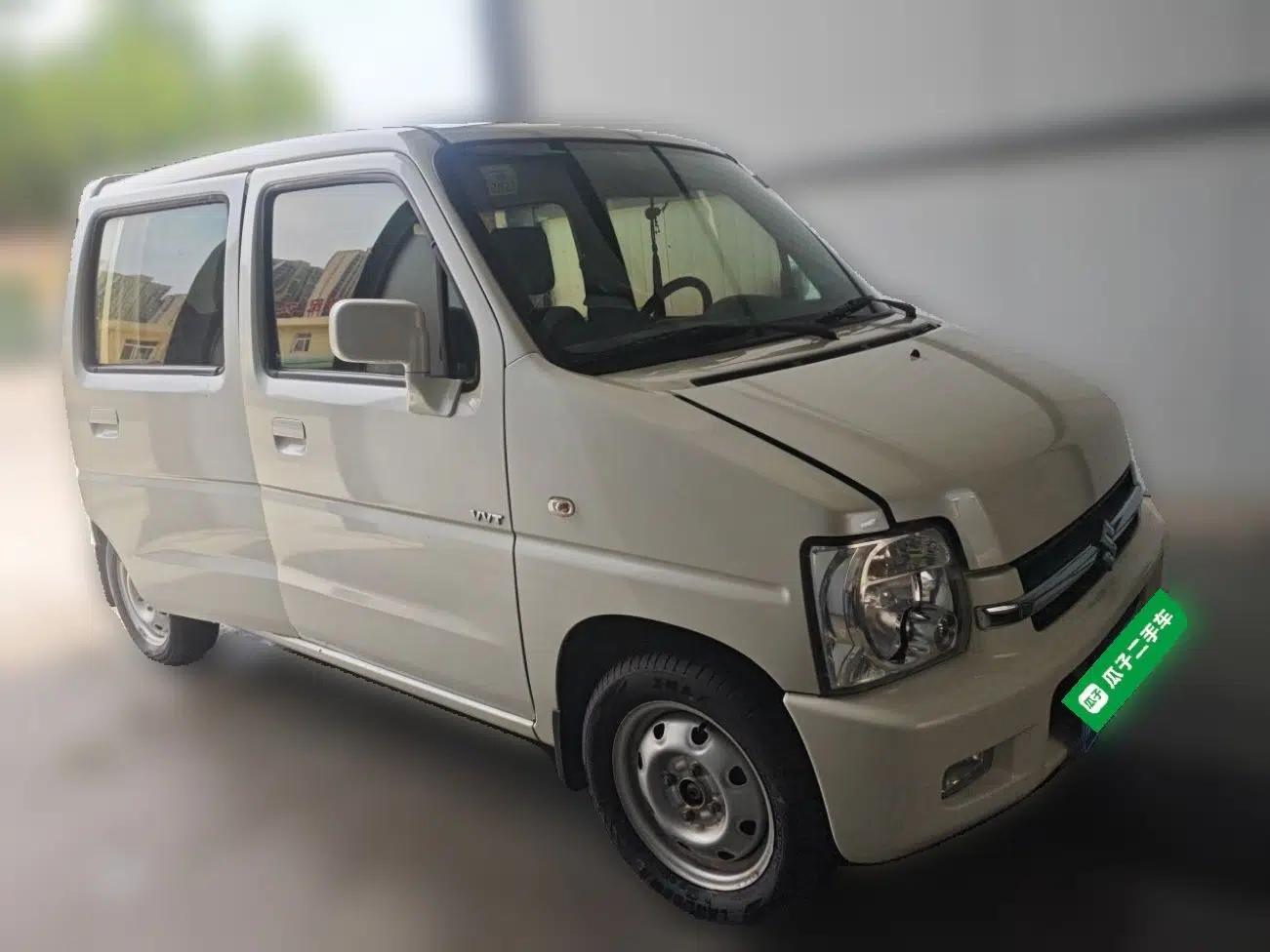 Suzuki Wagon R 2016 1.4L Manual Value Model — миниатюра 3