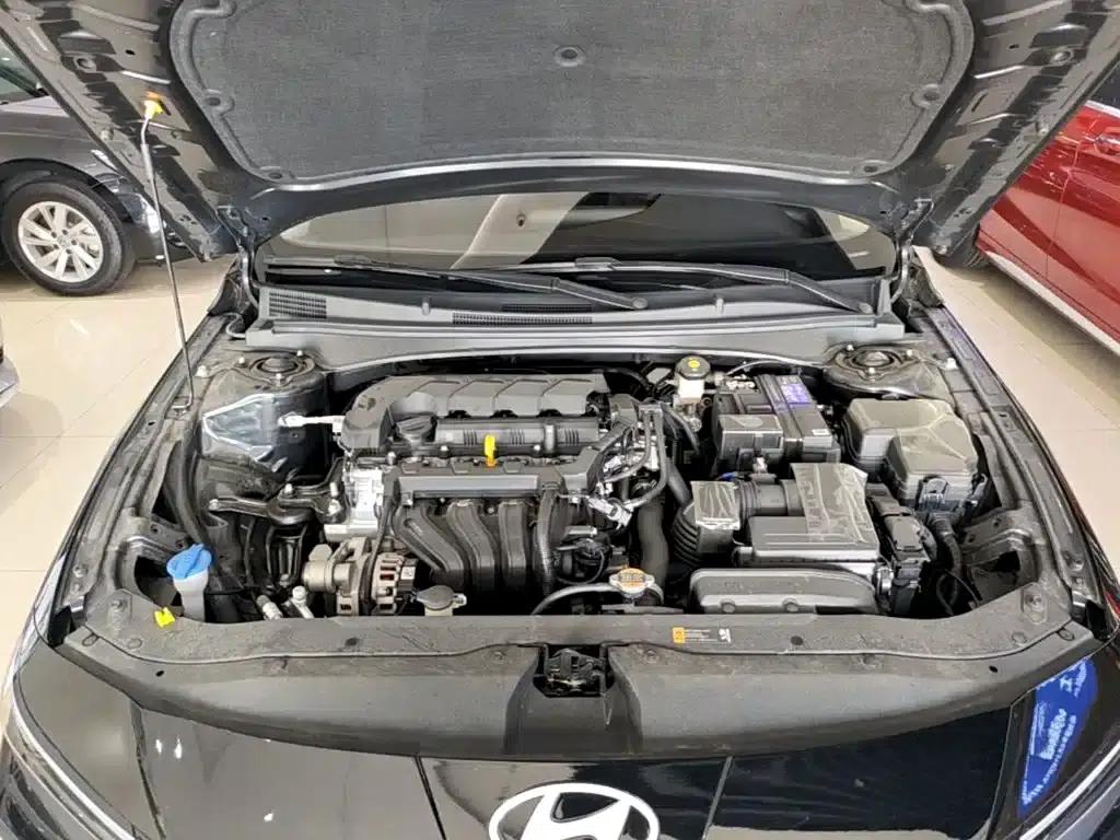 Hyundai Elantra 2023 1.5L CVT GLX Elite Edition — миниатюра 20