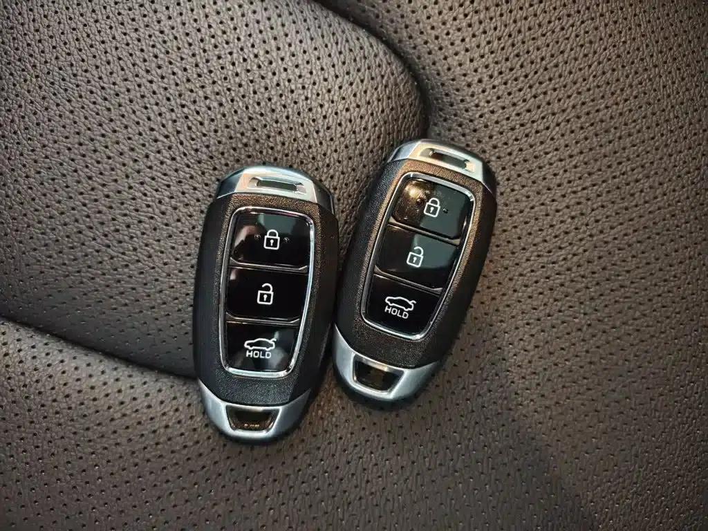 Hyundai Elantra 2023 1.5L CVT GLX Elite Edition — миниатюра 9