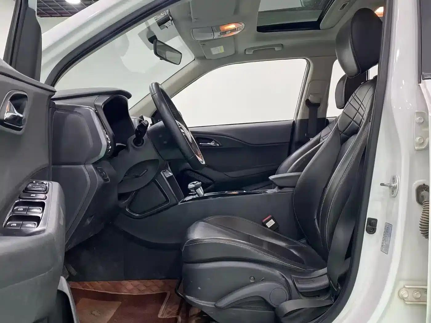 Beijing Hyundai ix35 2021 2.0L Automatic 2WD GLS Leading Edition — миниатюра 4