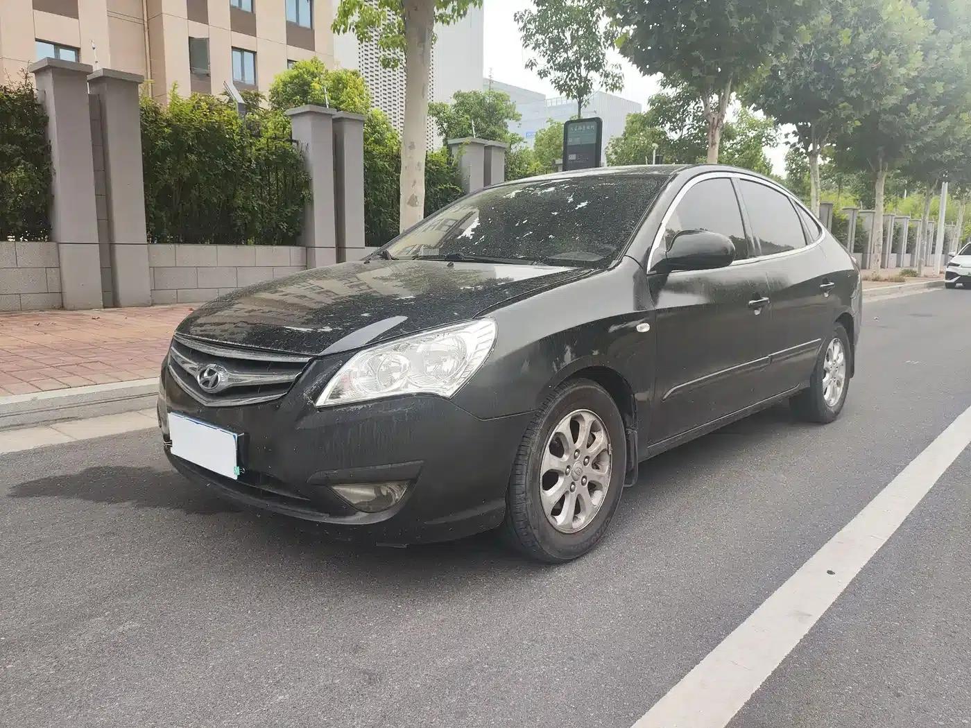 Hyundai Elantra 2011 1.6L Automatic Comfort Model — миниатюра 1