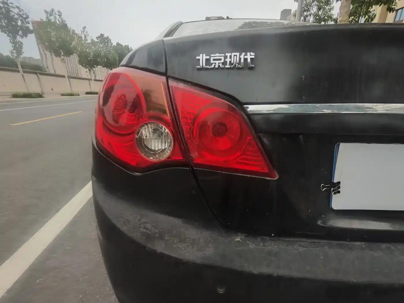 Hyundai Elantra 2011 1.6L Automatic Comfort Model — миниатюра 17