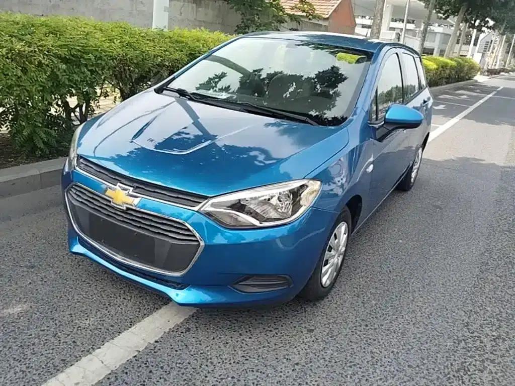 Chevrolet Aveo RV 2016 1.5L Automatic Comfortline Edition — миниатюра 1