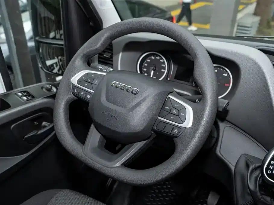 Iveco Daily Motorhome 2023 Model 3.0L Automatic — миниатюра 8