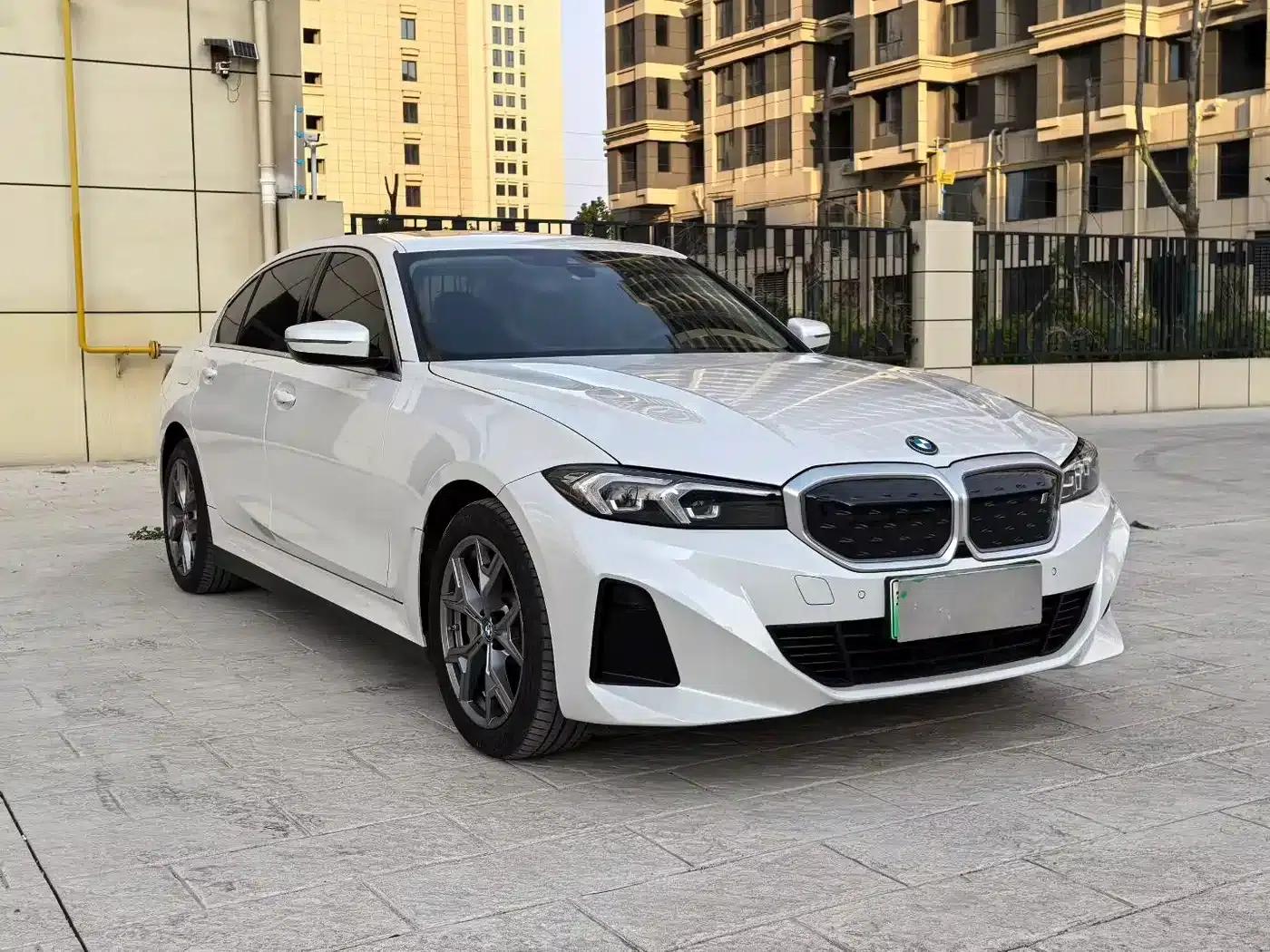 BMW i3 2024 eDrive 35L — миниатюра 3