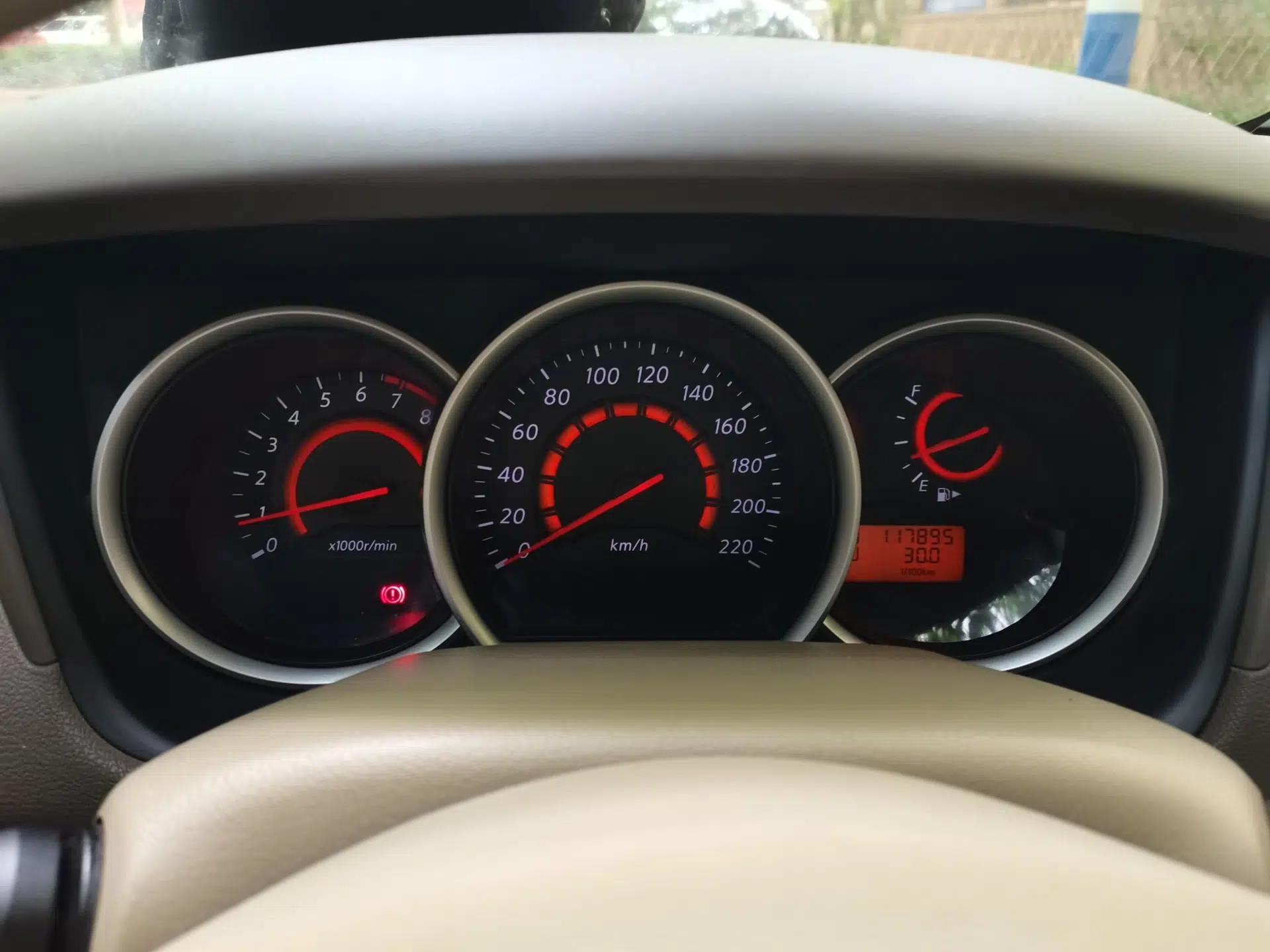 Nissan Sylphy 2009 1.6XL Automatic Luxury Sunroof Edition — миниатюра 11