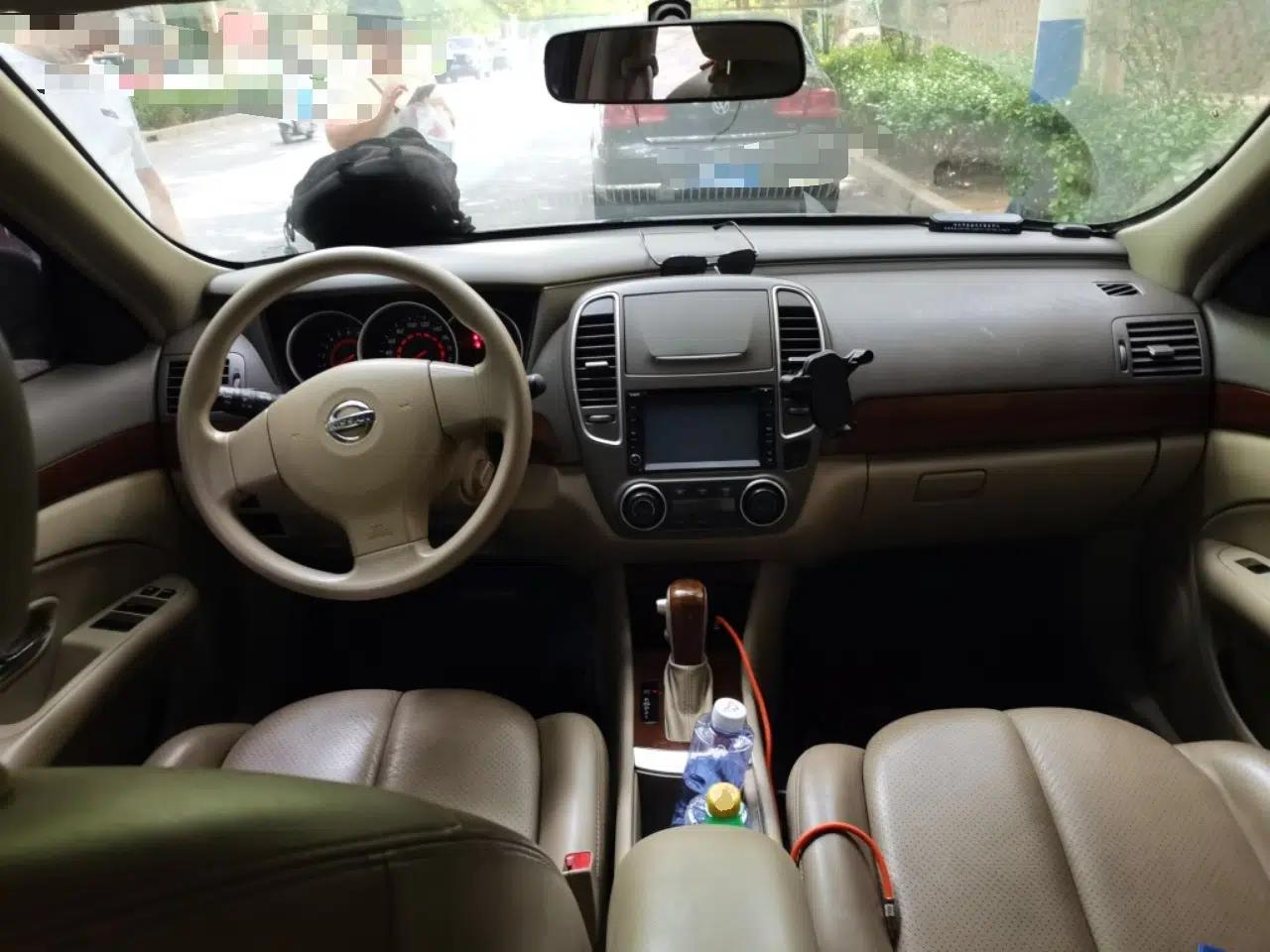 Nissan Sylphy 2009 1.6XL Automatic Luxury Sunroof Edition — миниатюра 9