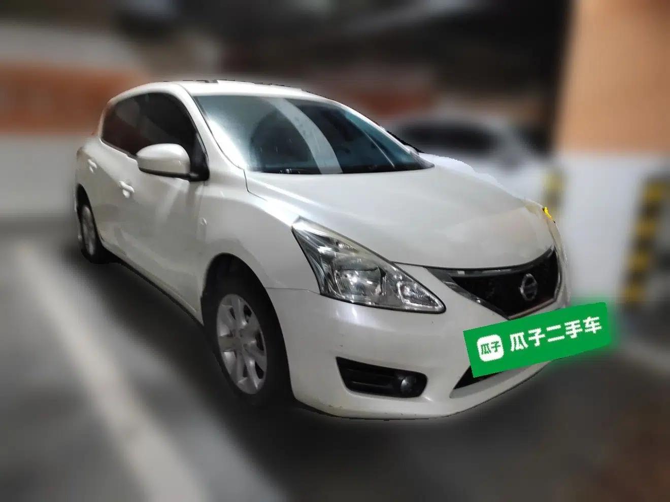Nissan Tiida 2013 1.6L CVT Cool Cafe Edition — миниатюра 3