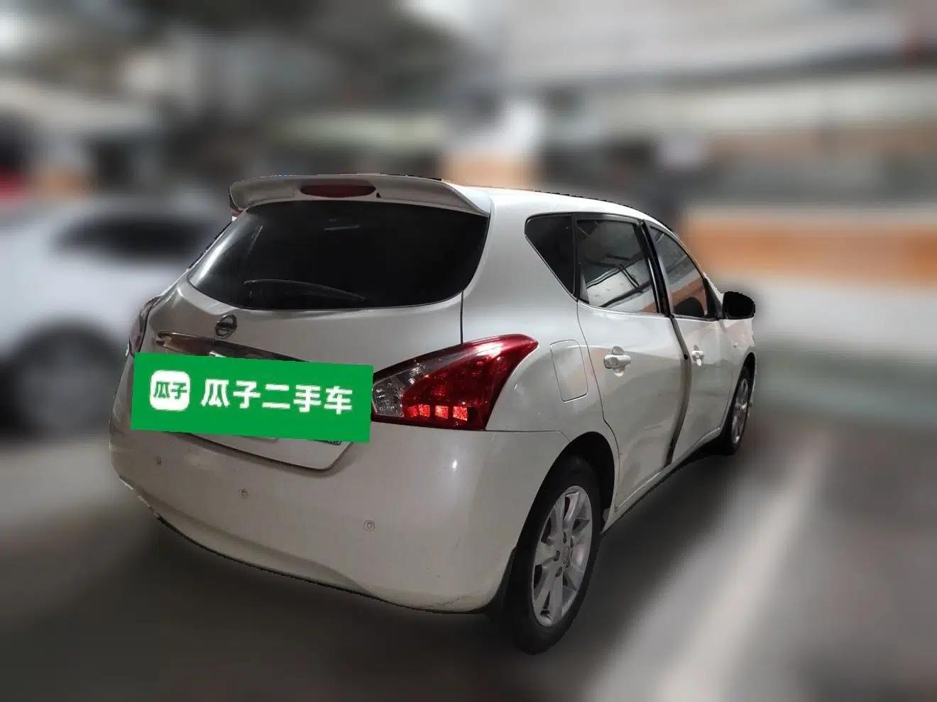 Nissan Tiida 2013 1.6L CVT Cool Cafe Edition — миниатюра 6