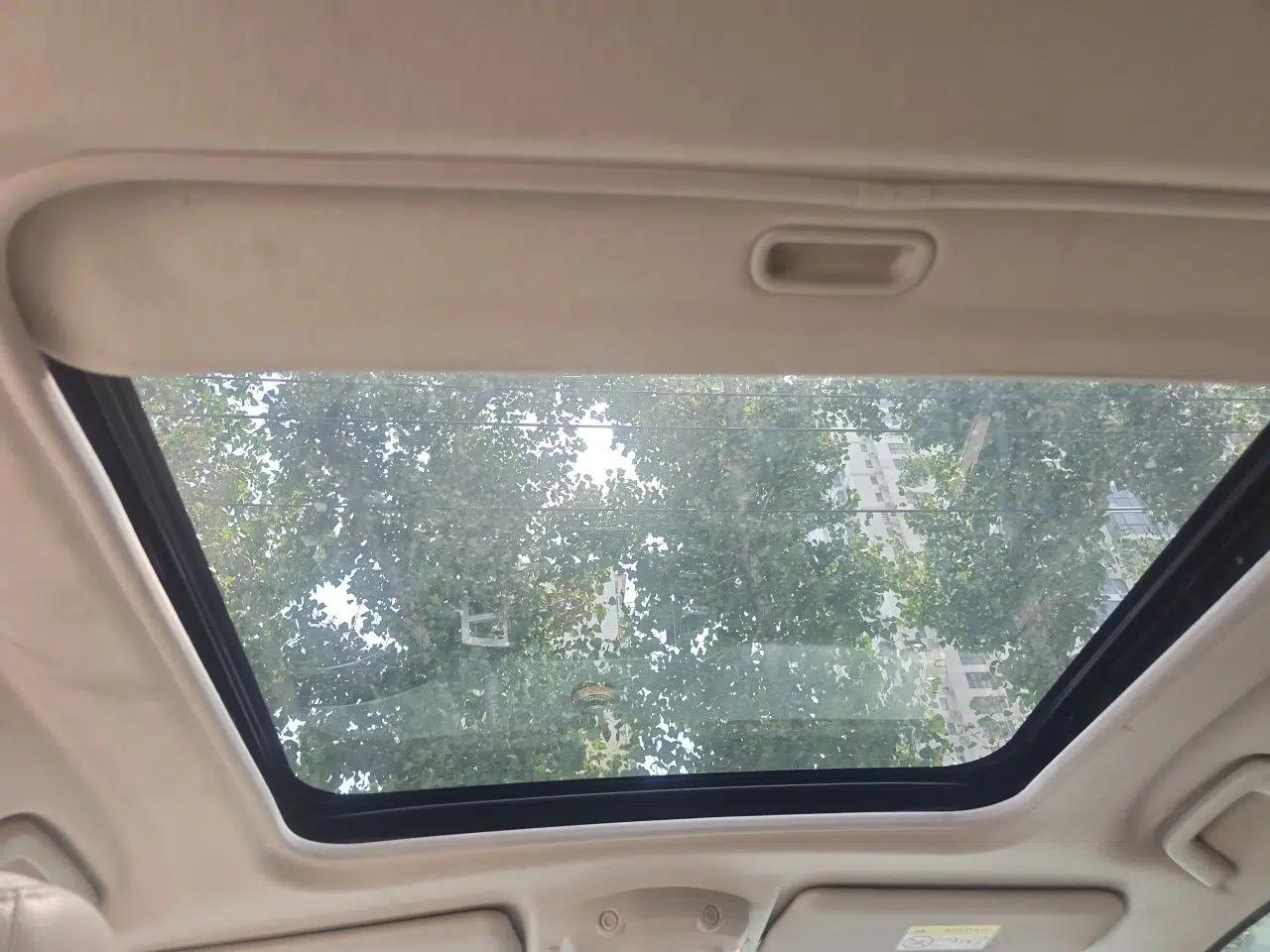 Mitsubishi Pajero 2018 V97 3.8L 5-Door GLS Sunroof – Middle East — миниатюра 18