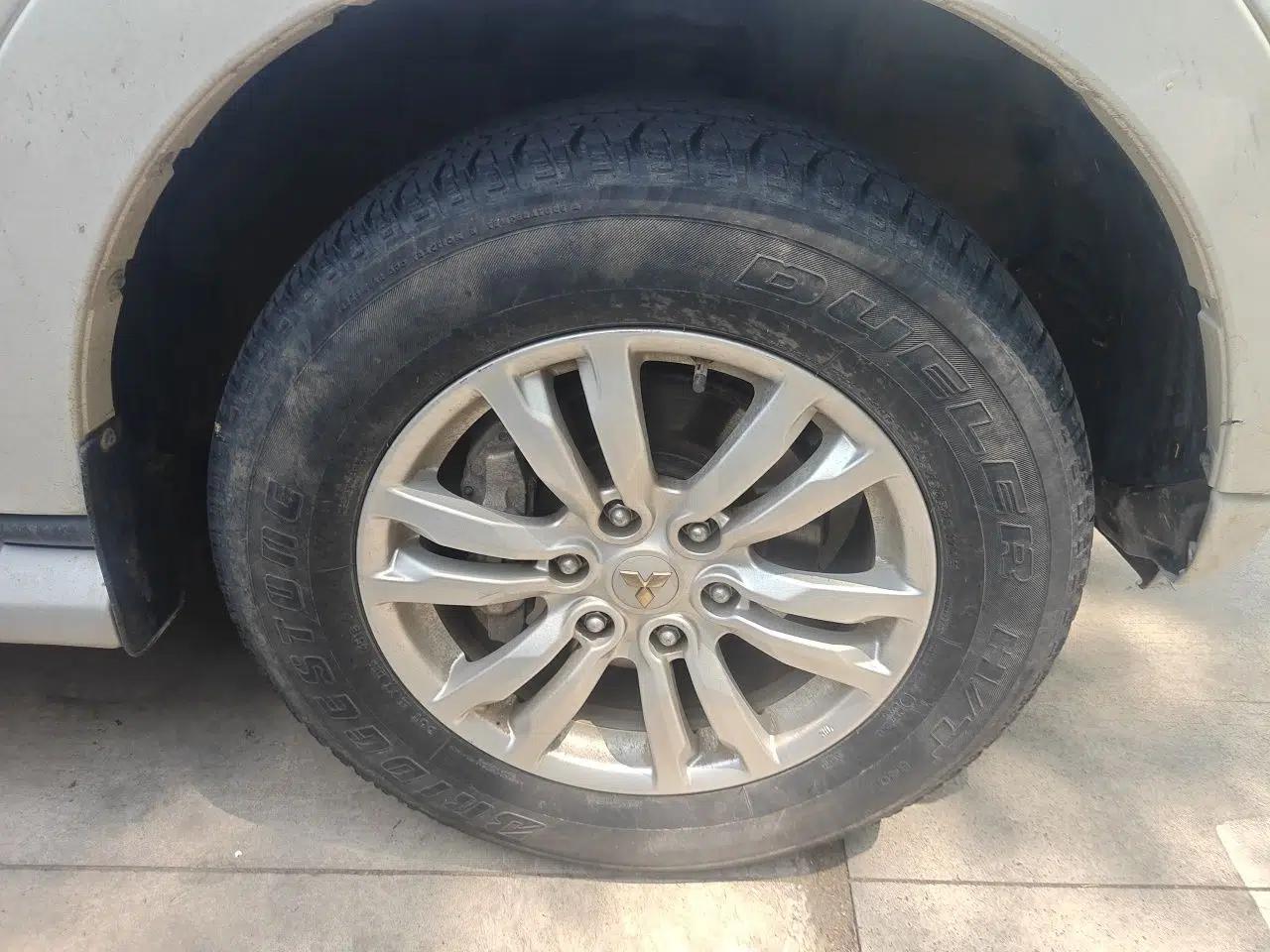 Mitsubishi Pajero 2018 V97 3.8L 5-Door GLS Sunroof – Middle East — миниатюра 8