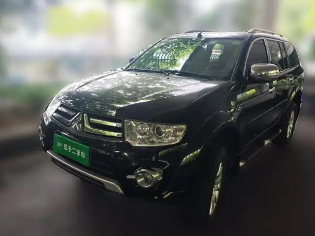 Mitsubishi Pajero Sport 2013 3.0L Automatic 4x4 Flagship Edition
