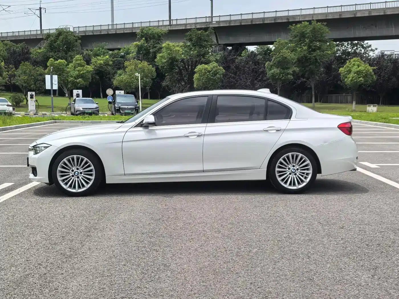 BMW 3 Series 2018 320Li Fashion Edition — миниатюра 3