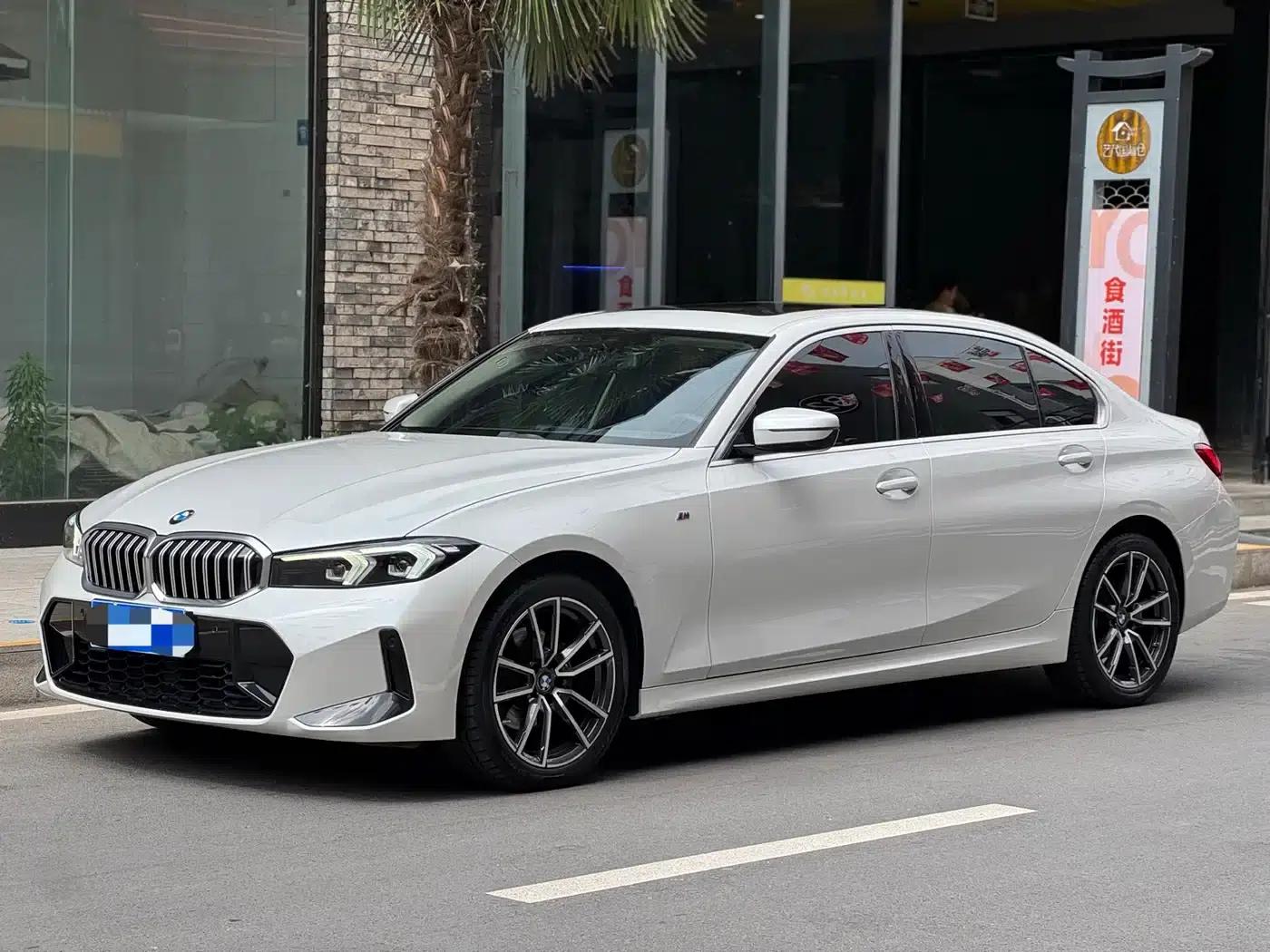 2023 BMW 3 Series 320Li M Sport Package — миниатюра 1