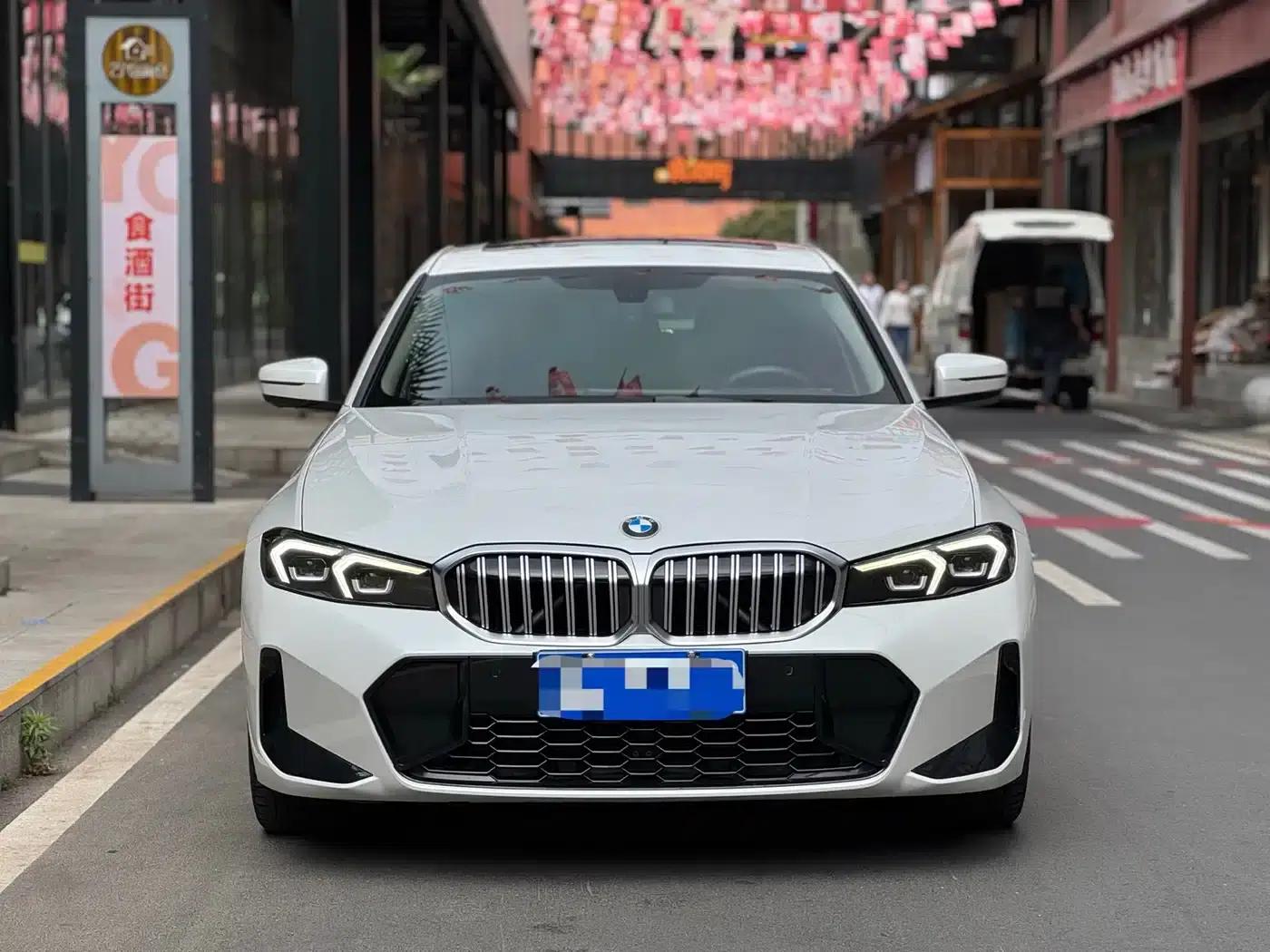 2023 BMW 3 Series 320Li M Sport Package — миниатюра 2