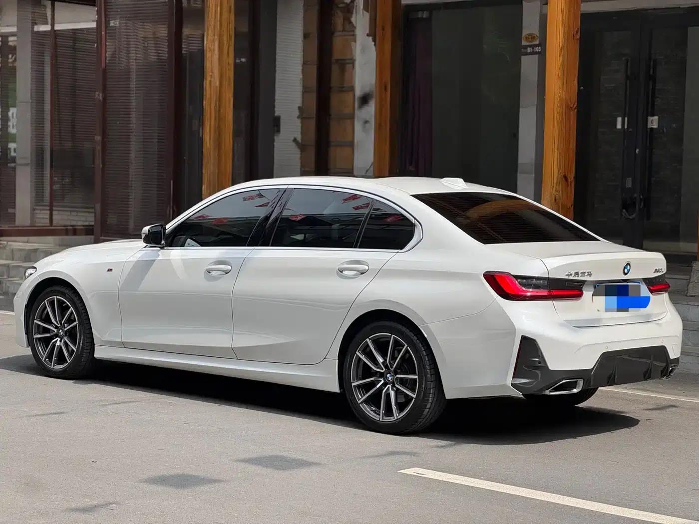 2023 BMW 3 Series 320Li M Sport Package — миниатюра 7